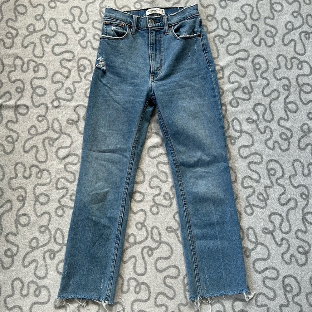 Abercrombie The Ankle Straight Ultra High Rise Jeans